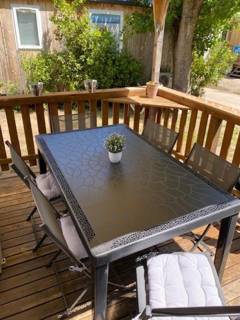 Holiday Prairies Mobile Home Grimaud Esterno foto